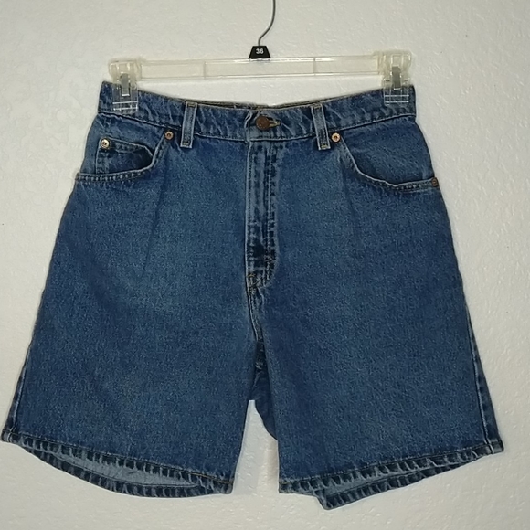 Levi's Pants - Vintage Levi's high waist mom's jeans relaxed fit